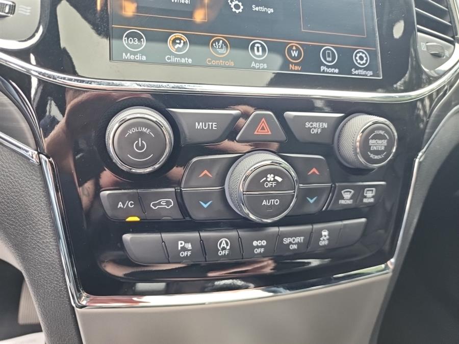 2021 Jeep Grand Cherokee Limited 4x4, available for sale in Islip, New York | L.I. Auto Gallery. Islip, New York 2021 Jeep Grand Cherokee Limited 4x4, available for sale in Islip, New York | L.I. Auto Gallery. Islip, New York