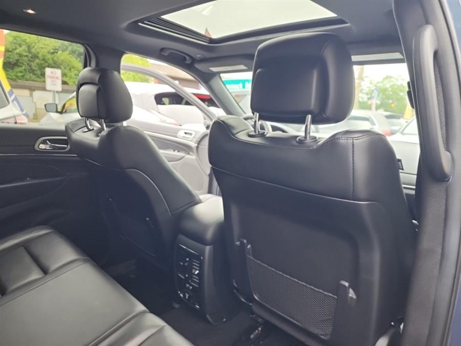 2021 Jeep Grand Cherokee Limited 4x4, available for sale in Islip, New York | L.I. Auto Gallery. Islip, New York 2021 Jeep Grand Cherokee Limited 4x4, available for sale in Islip, New York | L.I. Auto Gallery. Islip, New York