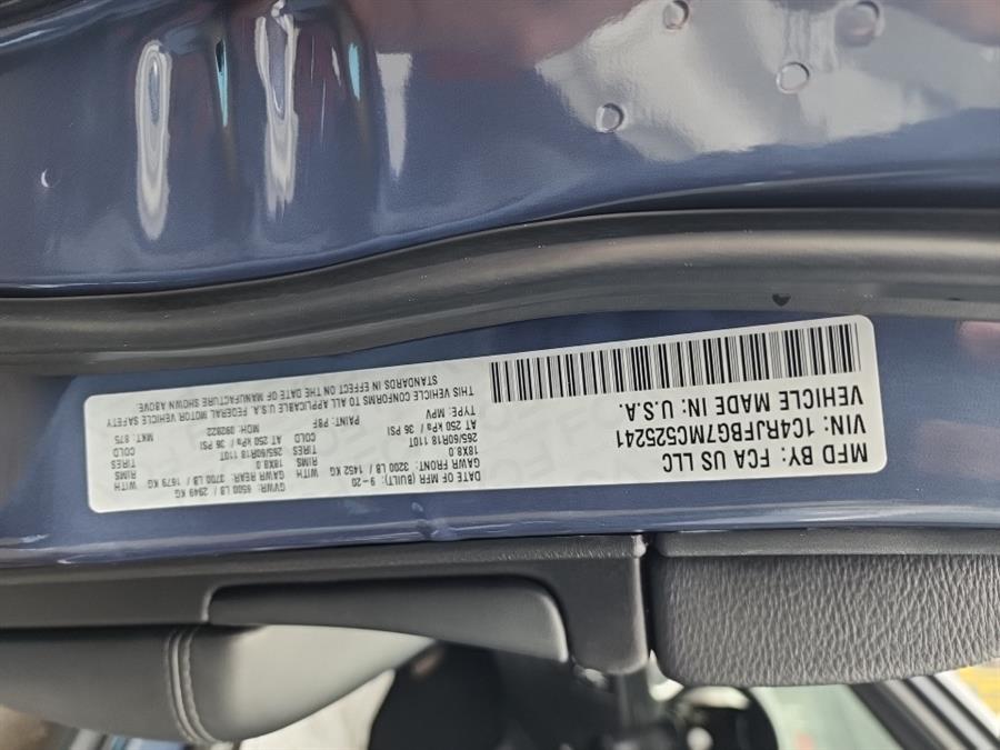 2021 Jeep Grand Cherokee Limited 4x4, available for sale in Islip, New York | L.I. Auto Gallery. Islip, New York 2021 Jeep Grand Cherokee Limited 4x4, available for sale in Islip, New York | L.I. Auto Gallery. Islip, New York