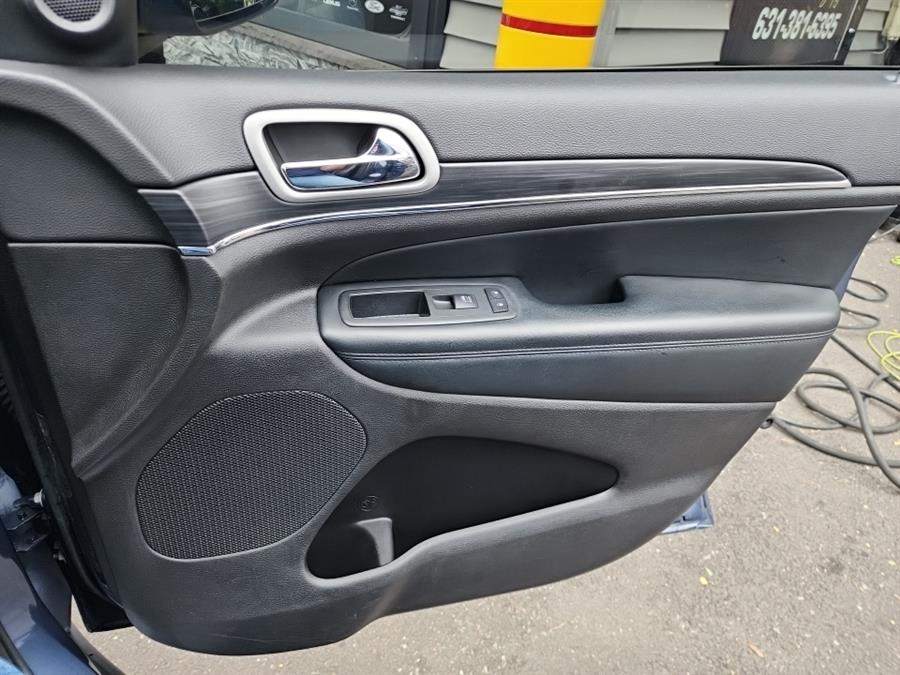 2021 Jeep Grand Cherokee Limited 4x4, available for sale in Islip, New York | L.I. Auto Gallery. Islip, New York 2021 Jeep Grand Cherokee Limited 4x4, available for sale in Islip, New York | L.I. Auto Gallery. Islip, New York