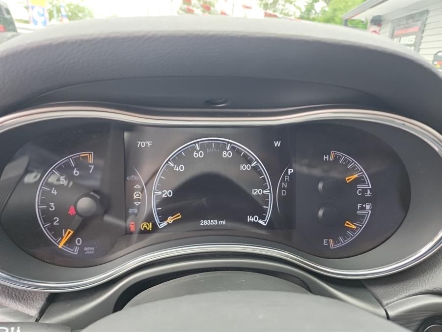 2021 Jeep Grand Cherokee Limited 4x4, available for sale in Islip, New York | L.I. Auto Gallery. Islip, New York 2021 Jeep Grand Cherokee Limited 4x4, available for sale in Islip, New York | L.I. Auto Gallery. Islip, New York