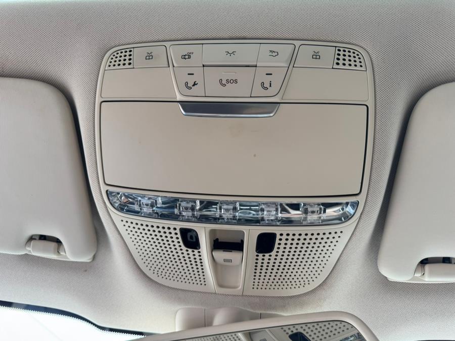 2016 Mercedes-Benz GLC 4MATIC 4dr GLC 300, available for sale in Irvington, New Jersey | Elis Motors Corp. Irvington, New Jersey 2016 Mercedes-Benz GLC 4MATIC 4dr GLC 300, available for sale in Irvington, New Jersey | Elis Motors Corp. Irvington, New Jersey