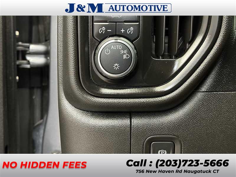 2021 Chevrolet Silverado 1500 Custom Trail Boss, available for sale in Naugatuck, Connecticut | J&M Automotive Sls&Svc LLC. Naugatuck, Connecticut 2021 Chevrolet Silverado 1500 Custom Trail Boss, available for sale in Naugatuck, Connecticut | J&M Automotive Sls&Svc LLC. Naugatuck, Connecticut