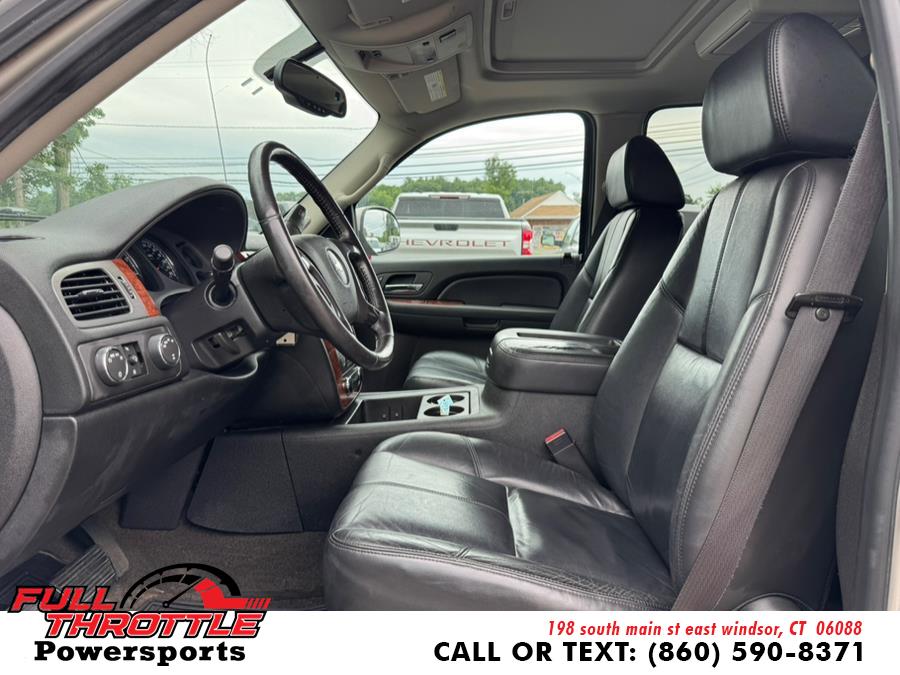 2008 Chevrolet Avalanche 4WD Crew Cab 130" LS, available for sale in East Windsor, Connecticut | Full Throttle Power Sports LLC. East Windsor, Connecticut 2008 Chevrolet Avalanche 4WD Crew Cab 130" LS, available for sale in East Windsor, Connecticut | Full Throttle Power Sports LLC. East Windsor, Connecticut