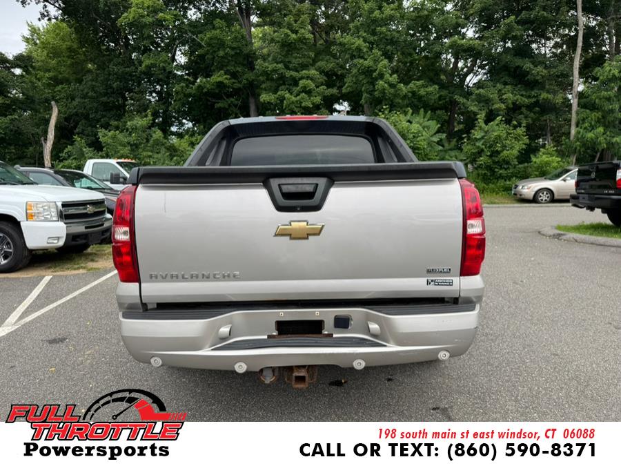 2008 Chevrolet Avalanche 4WD Crew Cab 130" LS, available for sale in East Windsor, Connecticut | Full Throttle Power Sports LLC. East Windsor, Connecticut 2008 Chevrolet Avalanche 4WD Crew Cab 130" LS, available for sale in East Windsor, Connecticut | Full Throttle Power Sports LLC. East Windsor, Connecticut