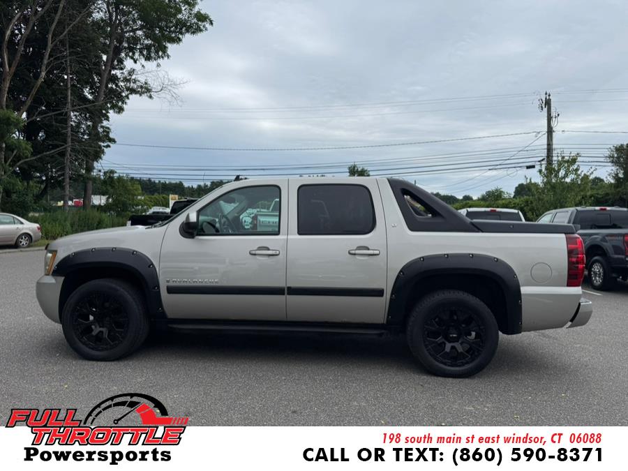 2008 Chevrolet Avalanche 4WD Crew Cab 130" LS, available for sale in East Windsor, Connecticut | Full Throttle Power Sports LLC. East Windsor, Connecticut 2008 Chevrolet Avalanche 4WD Crew Cab 130" LS, available for sale in East Windsor, Connecticut | Full Throttle Power Sports LLC. East Windsor, Connecticut