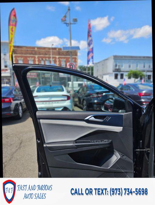2022 Volkswagen Taos SE Sport Utility 4D, available for sale in Newark, New Jersey | Fast and Furious Auto Sales. Newark, New Jersey 2022 Volkswagen Taos SE Sport Utility 4D, available for sale in Newark, New Jersey | Fast and Furious Auto Sales. Newark, New Jersey