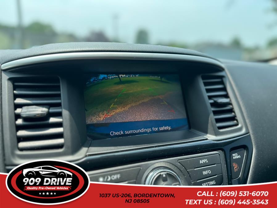 2018 Nissan Pathfinder SV 4WD, available for sale in BORDENTOWN, New Jersey | 909 Drive. BORDENTOWN, New Jersey 2018 Nissan Pathfinder SV 4WD, available for sale in BORDENTOWN, New Jersey | 909 Drive. BORDENTOWN, New Jersey
