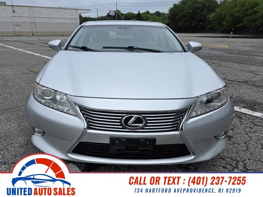 2013 Lexus ES 350 4dr Sdn, available for sale in Providence, Rhode Island | United Auto Sales Inc. Providence, Rhode Island 2013 Lexus ES 350 4dr Sdn, available for sale in Providence, Rhode Island | United Auto Sales Inc. Providence, Rhode Island