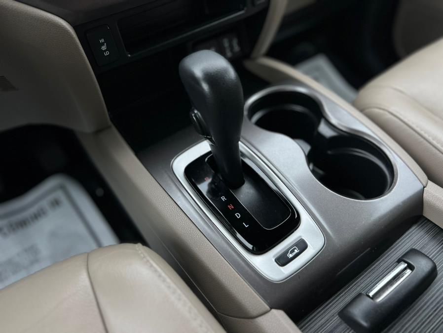 2017 Honda Pilot EX-L w/Honda Sensing AWD, available for sale in Paterson, New Jersey | Speedway Motors LLC. Paterson, New Jersey 2017 Honda Pilot EX-L w/Honda Sensing AWD, available for sale in Paterson, New Jersey | Speedway Motors LLC. Paterson, New Jersey