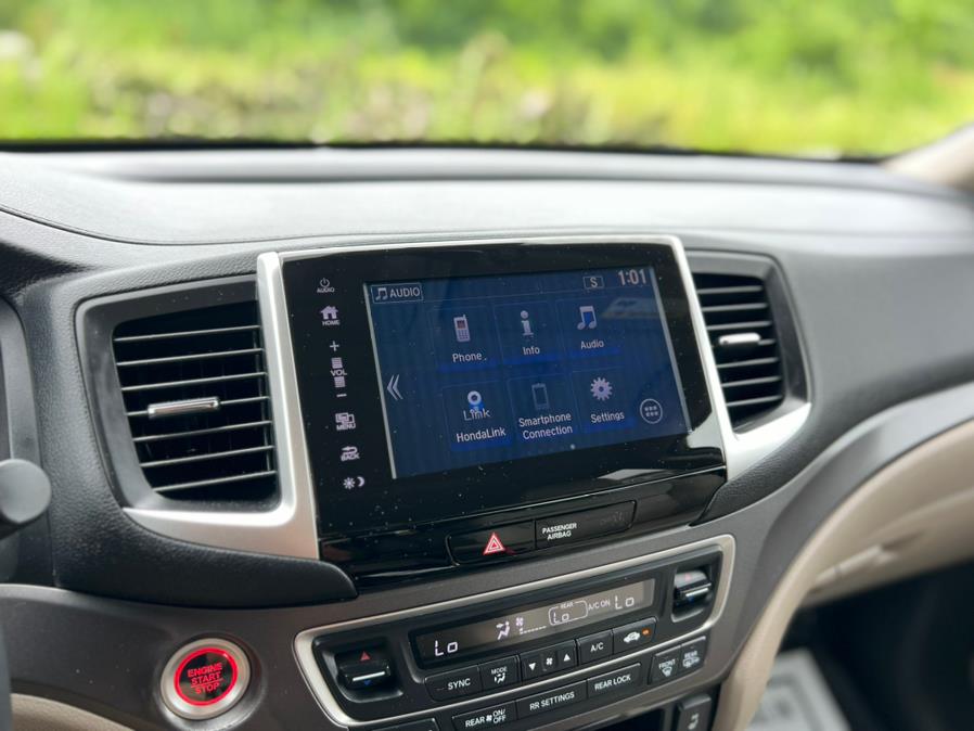 2017 Honda Pilot EX-L w/Honda Sensing AWD, available for sale in Paterson, New Jersey | Speedway Motors LLC. Paterson, New Jersey 2017 Honda Pilot EX-L w/Honda Sensing AWD, available for sale in Paterson, New Jersey | Speedway Motors LLC. Paterson, New Jersey