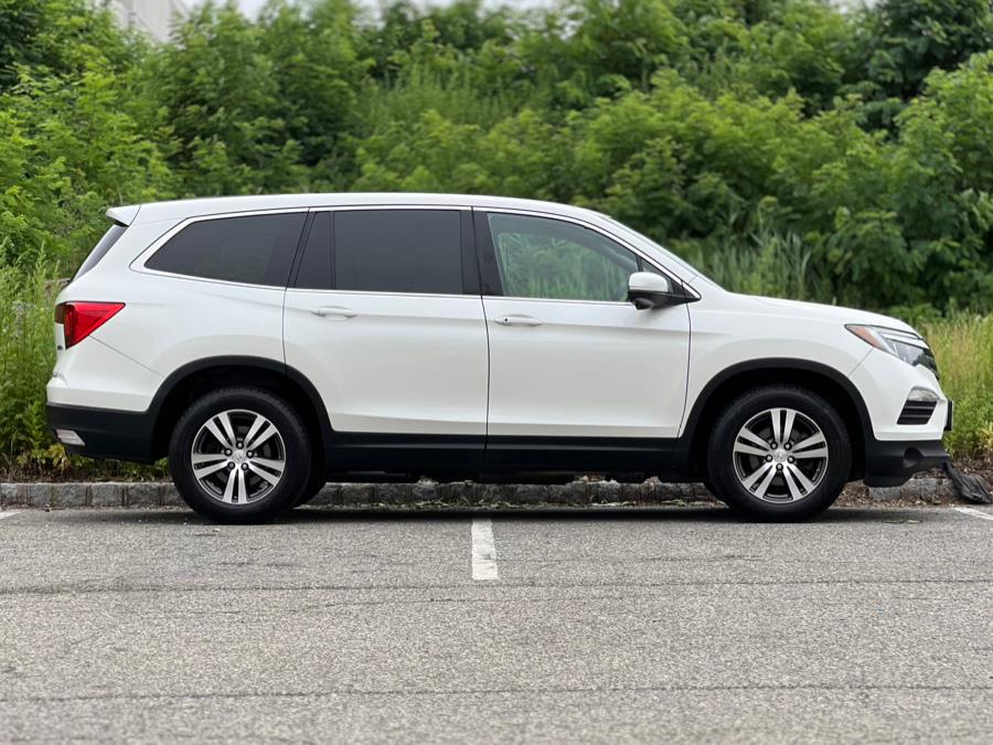 2017 Honda Pilot EX-L w/Honda Sensing AWD, available for sale in Paterson, New Jersey | Speedway Motors LLC. Paterson, New Jersey 2017 Honda Pilot EX-L w/Honda Sensing AWD, available for sale in Paterson, New Jersey | Speedway Motors LLC. Paterson, New Jersey