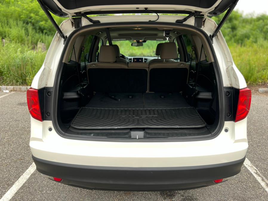 2017 Honda Pilot EX-L w/Honda Sensing AWD, available for sale in Paterson, New Jersey | Speedway Motors LLC. Paterson, New Jersey 2017 Honda Pilot EX-L w/Honda Sensing AWD, available for sale in Paterson, New Jersey | Speedway Motors LLC. Paterson, New Jersey