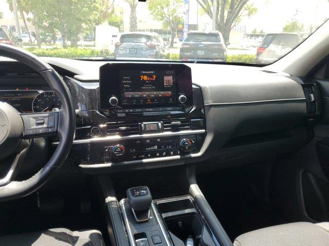 2022 Nissan Pathfinder SV 2WD, available for sale in Fort Myers, Florida | Carlux Fort Myers. Fort Myers, Florida 2022 Nissan Pathfinder SV 2WD, available for sale in Fort Myers, Florida | Carlux Fort Myers. Fort Myers, Florida