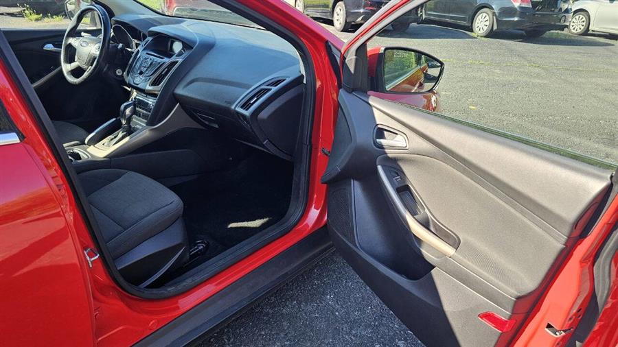 2012 Ford Focus SEL 4dr Sedan, available for sale in Wolcott, New York | Auto Hunter CNY. Wolcott, New York 2012 Ford Focus SEL 4dr Sedan, available for sale in Wolcott, New York | Auto Hunter CNY. Wolcott, New York