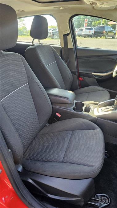 2012 Ford Focus SEL 4dr Sedan, available for sale in Wolcott, New York | Auto Hunter CNY. Wolcott, New York 2012 Ford Focus SEL 4dr Sedan, available for sale in Wolcott, New York | Auto Hunter CNY. Wolcott, New York