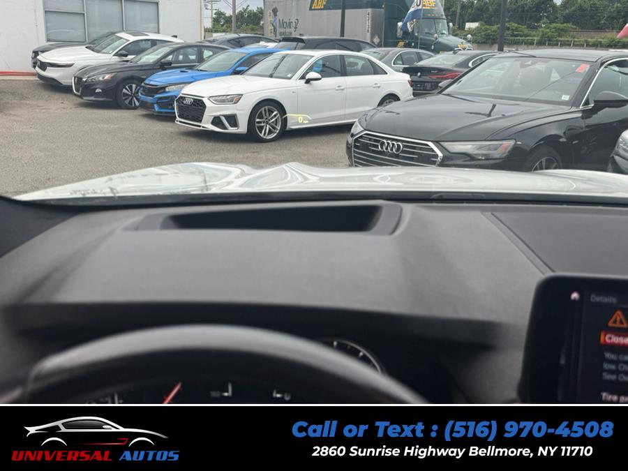 2019 BMW X4 xDrive30i Sports Activity Coupe, available for sale in Bellmore, New York | Universal Autos. Bellmore, New York 2019 BMW X4 xDrive30i Sports Activity Coupe, available for sale in Bellmore, New York | Universal Autos. Bellmore, New York
