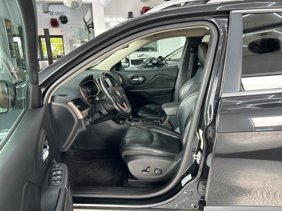 2016 Jeep Cherokee 4WD 4dr Limited, available for sale in Jersey City, New Jersey | Luxe Auto Galleria. Jersey City, New Jersey 2016 Jeep Cherokee 4WD 4dr Limited, available for sale in Jersey City, New Jersey | Luxe Auto Galleria. Jersey City, New Jersey