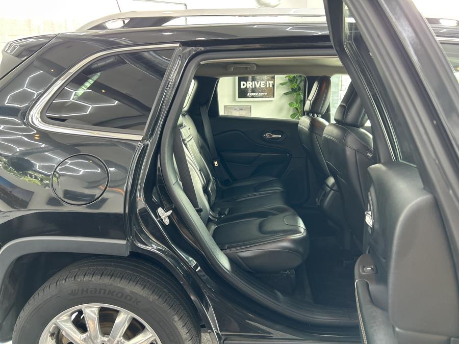 2016 Jeep Cherokee 4WD 4dr Limited, available for sale in Jersey City, New Jersey | Luxe Auto Galleria. Jersey City, New Jersey 2016 Jeep Cherokee 4WD 4dr Limited, available for sale in Jersey City, New Jersey | Luxe Auto Galleria. Jersey City, New Jersey