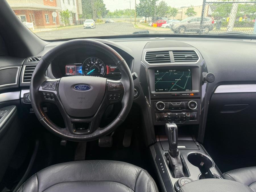 2017 Ford Explorer XLT 4WD, available for sale in Hartford, Connecticut | VEB Auto Sales. Hartford, Connecticut 2017 Ford Explorer XLT 4WD, available for sale in Hartford, Connecticut | VEB Auto Sales. Hartford, Connecticut