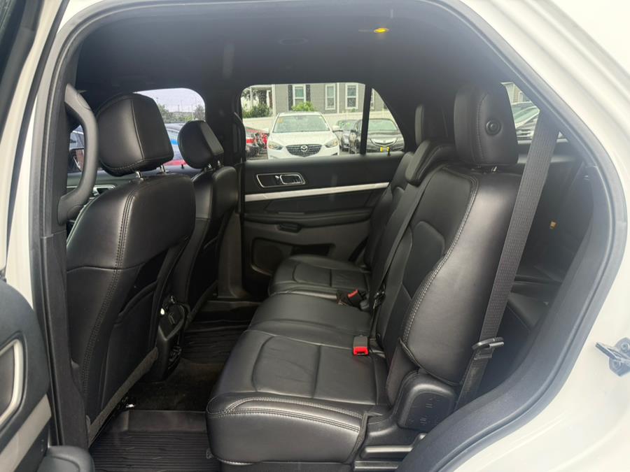 2017 Ford Explorer XLT 4WD, available for sale in Hartford, Connecticut | VEB Auto Sales. Hartford, Connecticut 2017 Ford Explorer XLT 4WD, available for sale in Hartford, Connecticut | VEB Auto Sales. Hartford, Connecticut