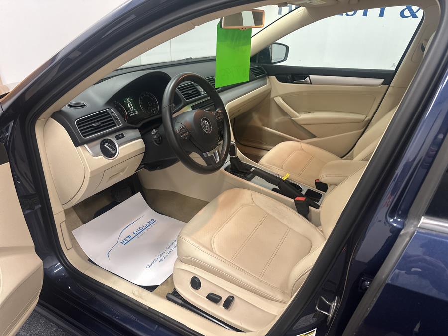 2013 Volkswagen Passat 4dr Sdn 2.5L Auto SE w/Sunroof PZEV, available for sale in Plainville, Connecticut | New England Auto Sales LLC. Plainville, Connecticut 2013 Volkswagen Passat 4dr Sdn 2.5L Auto SE w/Sunroof PZEV, available for sale in Plainville, Connecticut | New England Auto Sales LLC. Plainville, Connecticut