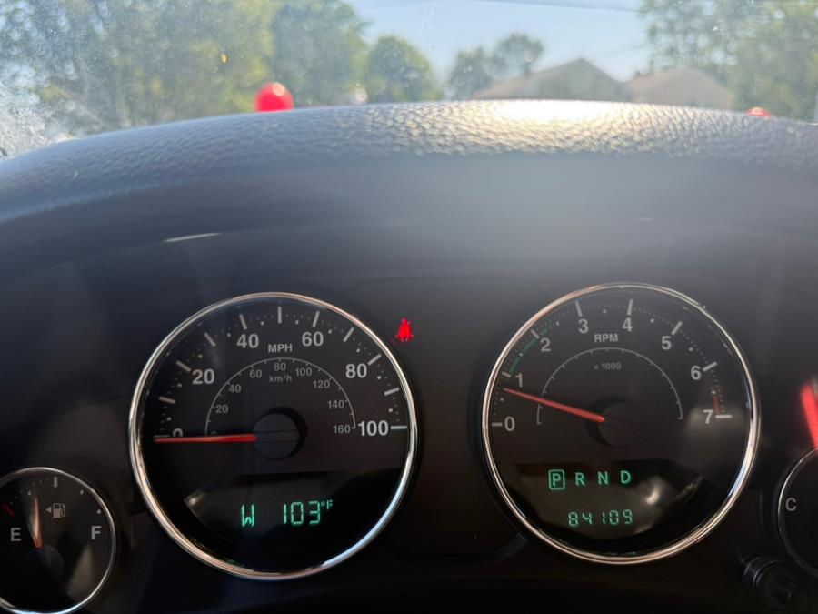 2014 Jeep Wrangler Unlimited 4WD 4dr Sport, available for sale in Bridgeport, Connecticut | CT Auto. Bridgeport, Connecticut 2014 Jeep Wrangler Unlimited 4WD 4dr Sport, available for sale in Bridgeport, Connecticut | CT Auto. Bridgeport, Connecticut