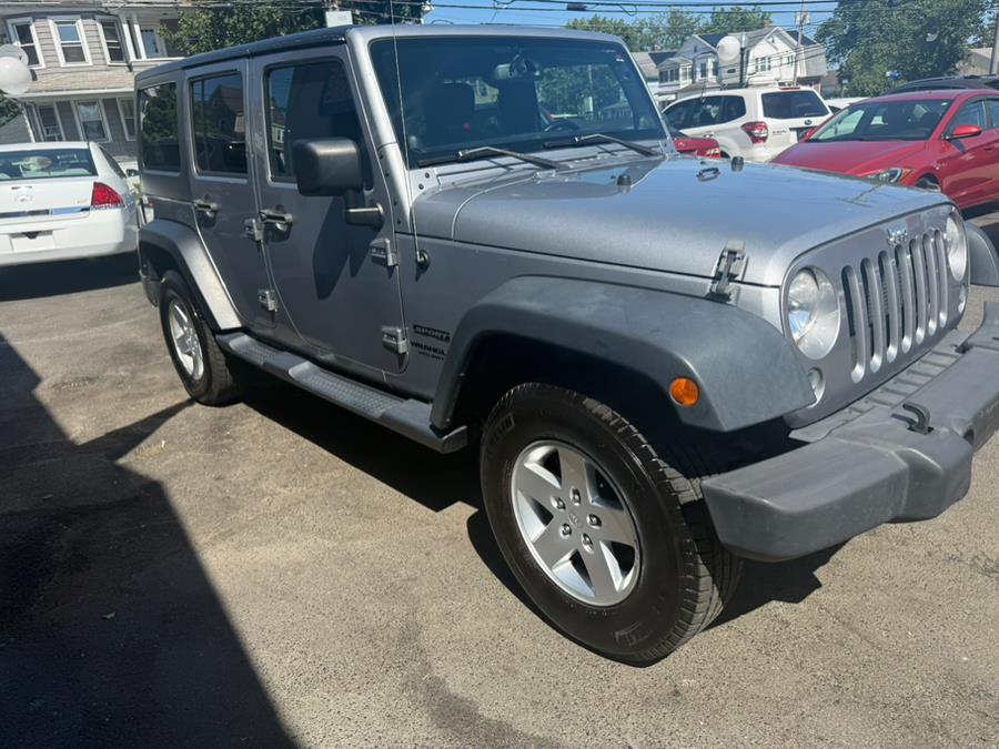 2014 Jeep Wrangler Unlimited 4WD 4dr Sport, available for sale in Bridgeport, Connecticut | CT Auto. Bridgeport, Connecticut 2014 Jeep Wrangler Unlimited 4WD 4dr Sport, available for sale in Bridgeport, Connecticut | CT Auto. Bridgeport, Connecticut