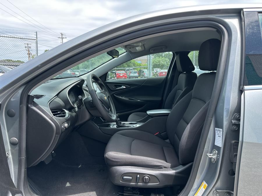2023 Chevrolet Malibu 4dr Sdn 1LT, available for sale in Milford, Connecticut | Dealertown Auto Wholesalers. Milford, Connecticut 2023 Chevrolet Malibu 4dr Sdn 1LT, available for sale in Milford, Connecticut | Dealertown Auto Wholesalers. Milford, Connecticut