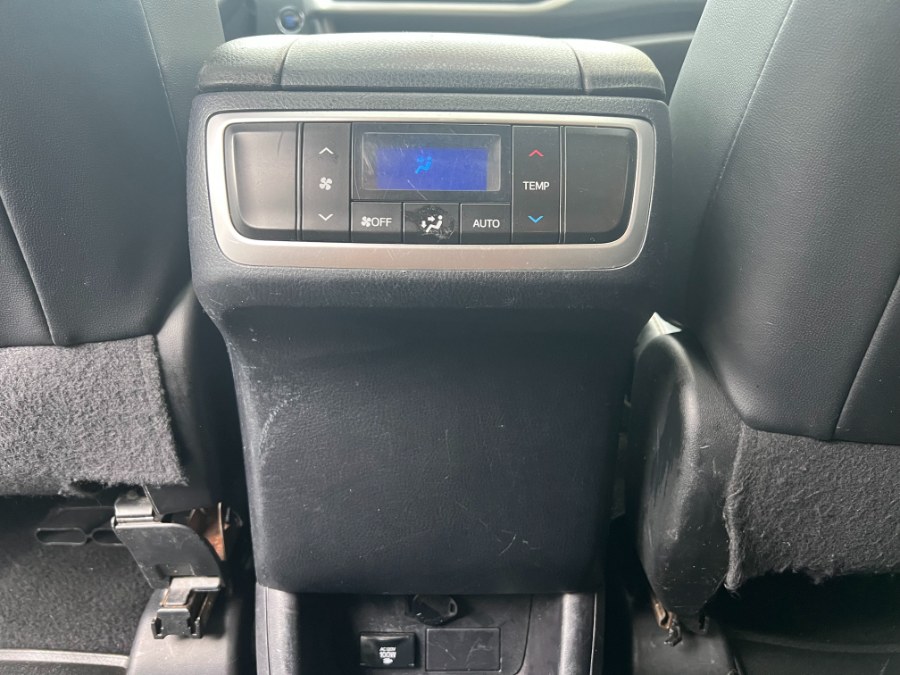 2015 Toyota Highlander AWD 4dr V6 XLE (Natl), available for sale in Bristol, Connecticut | Bristol Auto Center LLC. Bristol, Connecticut 2015 Toyota Highlander AWD 4dr V6 XLE (Natl), available for sale in Bristol, Connecticut | Bristol Auto Center LLC. Bristol, Connecticut
