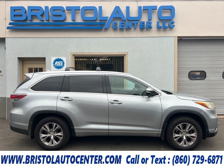 Used 2015 Toyota Highlander in Bristol, Connecticut | Bristol Auto Center LLC. Bristol, Connecticut