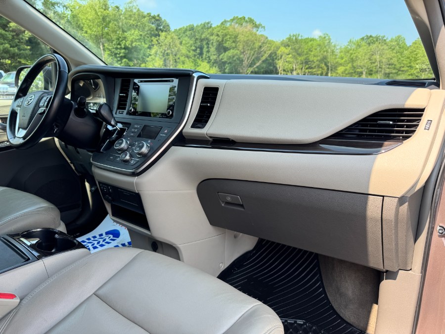 2018 Toyota Sienna XLE AWD 7-Passenger (Natl), available for sale in Ortonville, Michigan | Marsh Auto Sales LLC. Ortonville, Michigan 2018 Toyota Sienna XLE AWD 7-Passenger (Natl), available for sale in Ortonville, Michigan | Marsh Auto Sales LLC. Ortonville, Michigan
