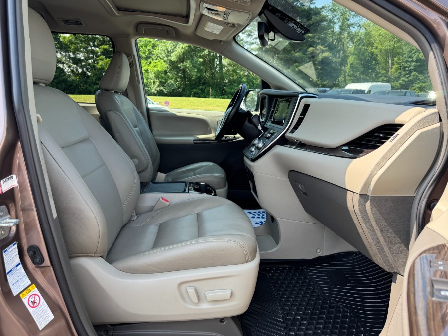 2018 Toyota Sienna XLE AWD 7-Passenger (Natl), available for sale in Ortonville, Michigan | Marsh Auto Sales LLC. Ortonville, Michigan 2018 Toyota Sienna XLE AWD 7-Passenger (Natl), available for sale in Ortonville, Michigan | Marsh Auto Sales LLC. Ortonville, Michigan