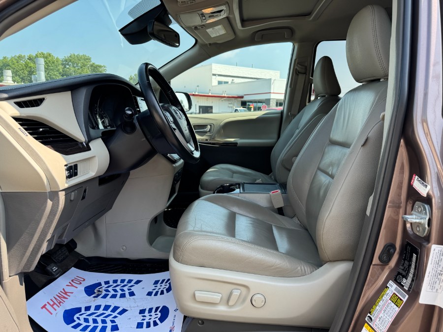 2018 Toyota Sienna XLE AWD 7-Passenger (Natl), available for sale in Ortonville, Michigan | Marsh Auto Sales LLC. Ortonville, Michigan 2018 Toyota Sienna XLE AWD 7-Passenger (Natl), available for sale in Ortonville, Michigan | Marsh Auto Sales LLC. Ortonville, Michigan