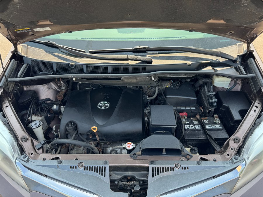 2018 Toyota Sienna XLE AWD 7-Passenger (Natl), available for sale in Ortonville, Michigan | Marsh Auto Sales LLC. Ortonville, Michigan 2018 Toyota Sienna XLE AWD 7-Passenger (Natl), available for sale in Ortonville, Michigan | Marsh Auto Sales LLC. Ortonville, Michigan