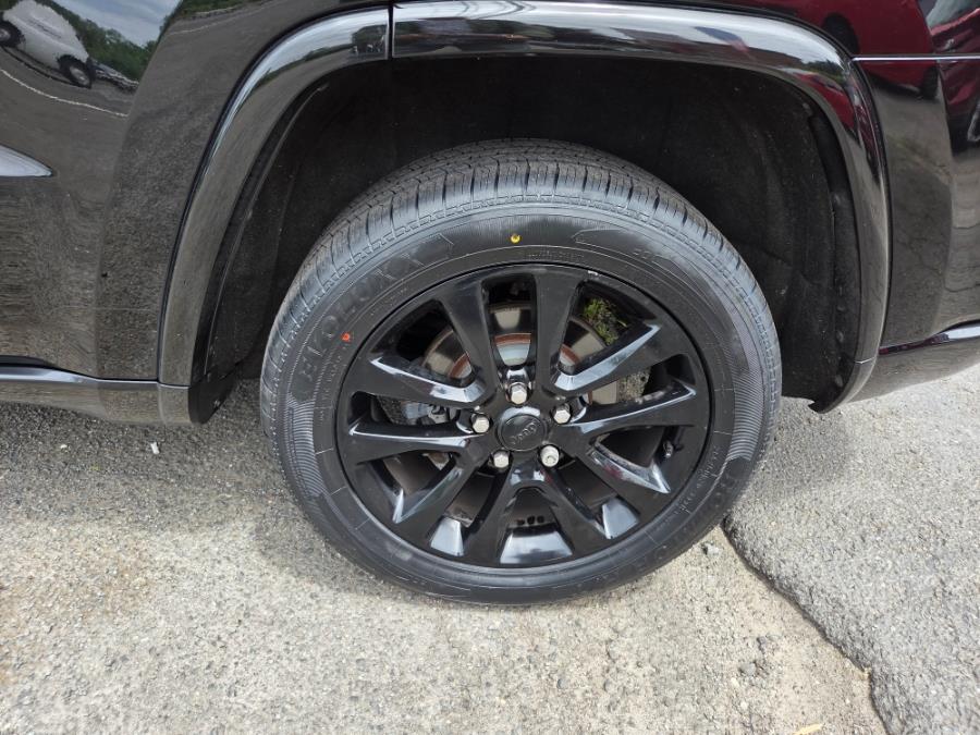 2017 Jeep Grand Cherokee Altitude 4x4 *Ltd Avail*, available for sale in Derby, Connecticut | Bridge Motors LLC. Derby, Connecticut 2017 Jeep Grand Cherokee Altitude 4x4 *Ltd Avail*, available for sale in Derby, Connecticut | Bridge Motors LLC. Derby, Connecticut