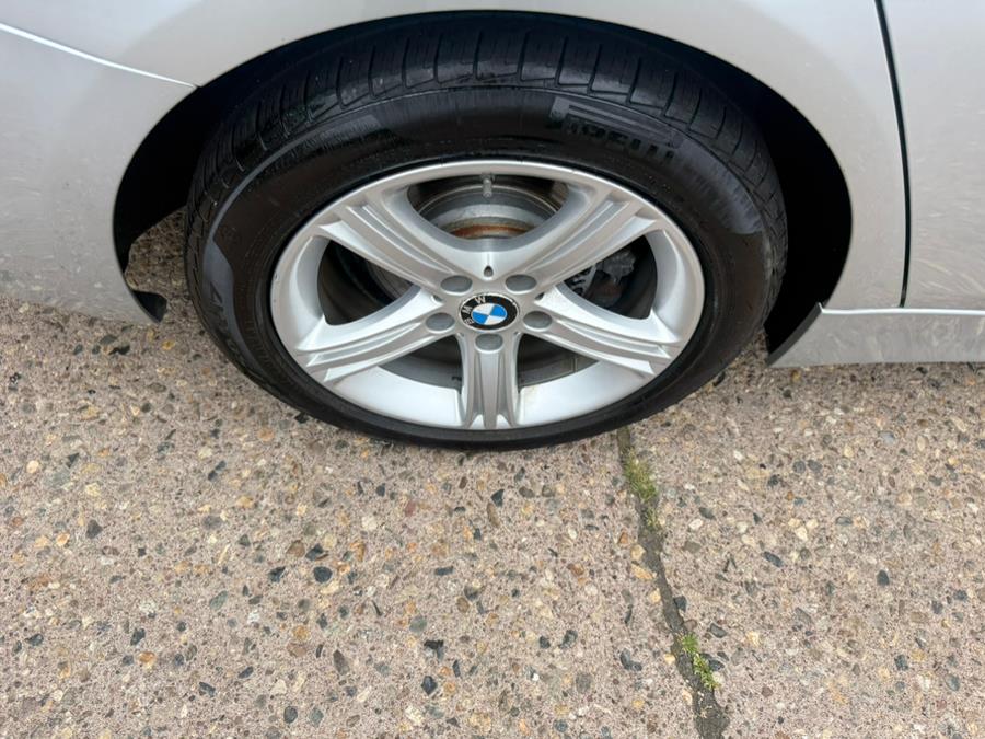 2014 BMW 3 Series 4dr Sdn 328i xDrive AWD SULEV, available for sale in Manchester, Connecticut | Carsonmain LLC. Manchester, Connecticut 2014 BMW 3 Series 4dr Sdn 328i xDrive AWD SULEV, available for sale in Manchester, Connecticut | Carsonmain LLC. Manchester, Connecticut