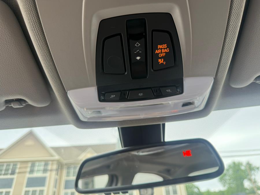2014 BMW 3 Series 4dr Sdn 328i xDrive AWD SULEV, available for sale in Manchester, Connecticut | Carsonmain LLC. Manchester, Connecticut 2014 BMW 3 Series 4dr Sdn 328i xDrive AWD SULEV, available for sale in Manchester, Connecticut | Carsonmain LLC. Manchester, Connecticut