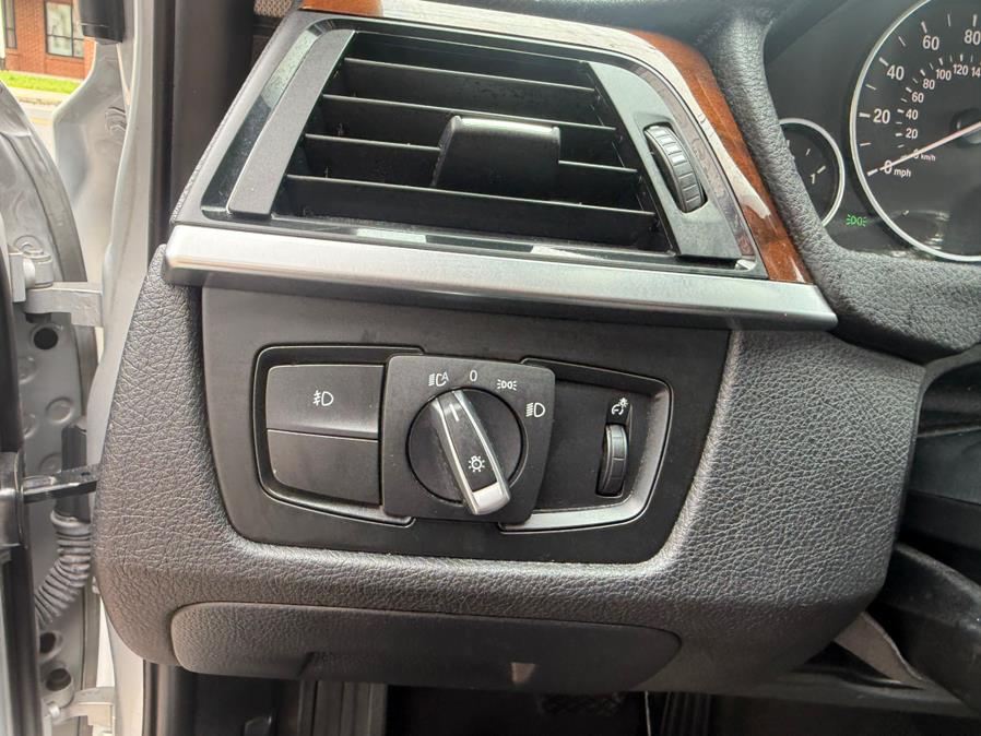 2014 BMW 3 Series 4dr Sdn 328i xDrive AWD SULEV, available for sale in Manchester, Connecticut | Carsonmain LLC. Manchester, Connecticut 2014 BMW 3 Series 4dr Sdn 328i xDrive AWD SULEV, available for sale in Manchester, Connecticut | Carsonmain LLC. Manchester, Connecticut