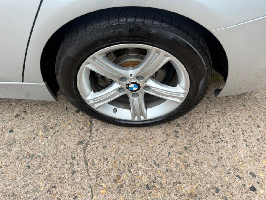 2014 BMW 3 Series 4dr Sdn 328i xDrive AWD SULEV, available for sale in Manchester, Connecticut | Carsonmain LLC. Manchester, Connecticut 2014 BMW 3 Series 4dr Sdn 328i xDrive AWD SULEV, available for sale in Manchester, Connecticut | Carsonmain LLC. Manchester, Connecticut