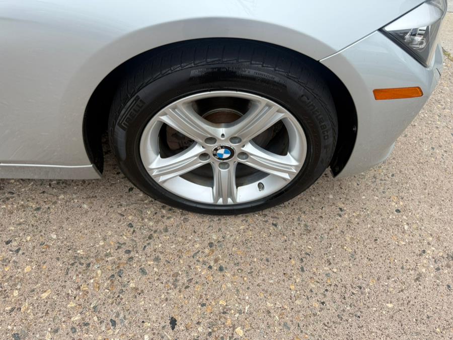 2014 BMW 3 Series 4dr Sdn 328i xDrive AWD SULEV, available for sale in Manchester, Connecticut | Carsonmain LLC. Manchester, Connecticut 2014 BMW 3 Series 4dr Sdn 328i xDrive AWD SULEV, available for sale in Manchester, Connecticut | Carsonmain LLC. Manchester, Connecticut