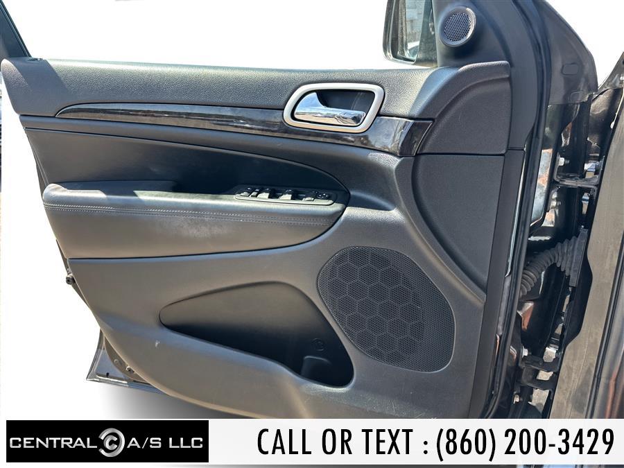 2013 Jeep Grand Cherokee 4WD 4dr Laredo Trailhawk *Ltd Avail*, available for sale in East Windsor, Connecticut | Central A/S LLC. East Windsor, Connecticut 2013 Jeep Grand Cherokee 4WD 4dr Laredo Trailhawk *Ltd Avail*, available for sale in East Windsor, Connecticut | Central A/S LLC. East Windsor, Connecticut
