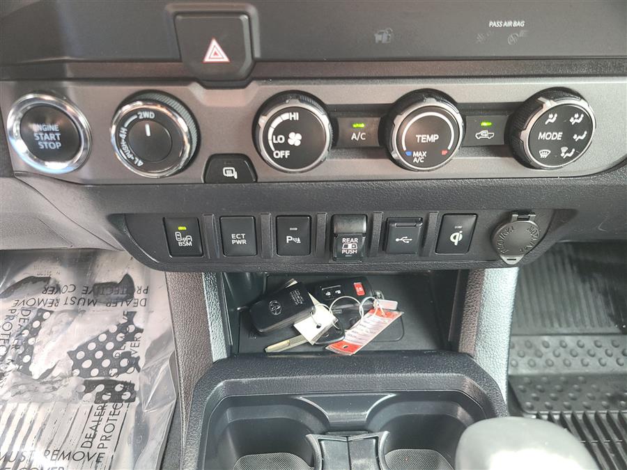 2020 Toyota Tacoma 4WD TRD Sport Double Cab 5'' Bed V6 AT (Natl), available for sale in Canton, Connecticut | Lava Motors. Canton, Connecticut 2020 Toyota Tacoma 4WD TRD Sport Double Cab 5'' Bed V6 AT (Natl), available for sale in Canton, Connecticut | Lava Motors. Canton, Connecticut