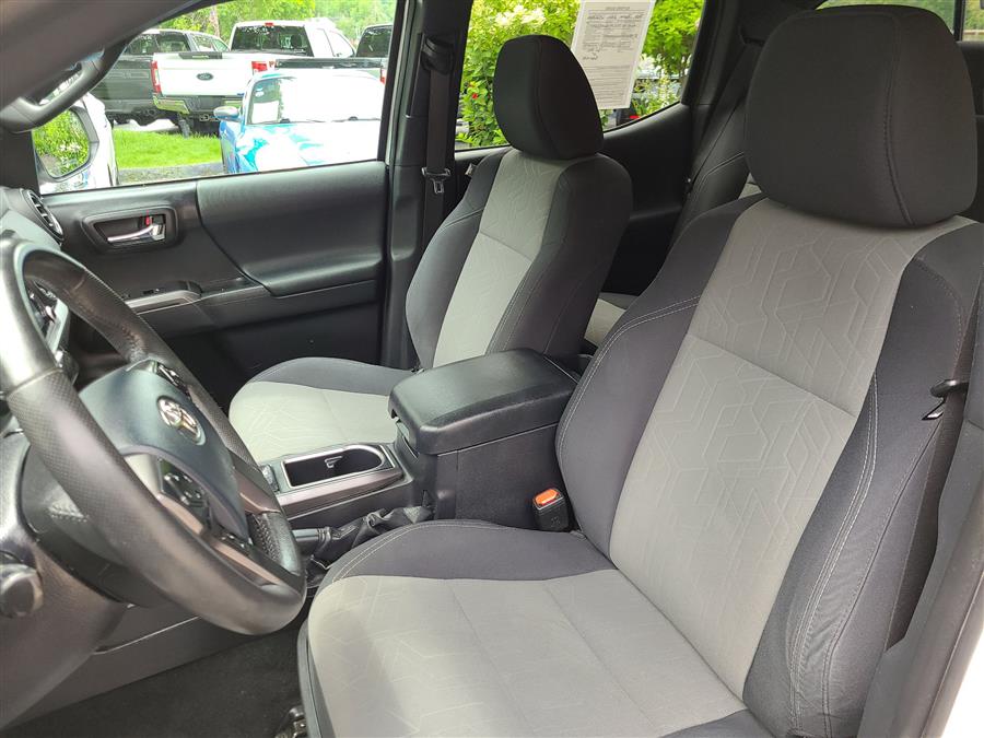 2020 Toyota Tacoma 4WD TRD Sport Double Cab 5'' Bed V6 AT (Natl), available for sale in Canton, Connecticut | Lava Motors. Canton, Connecticut 2020 Toyota Tacoma 4WD TRD Sport Double Cab 5'' Bed V6 AT (Natl), available for sale in Canton, Connecticut | Lava Motors. Canton, Connecticut