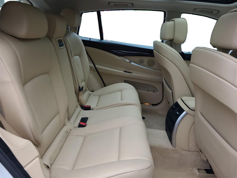 2011 BMW 5 Series Gran Turismo 5dr 550i xDrive Gran Turismo AWD, available for sale in Canton, Connecticut | Lava Motors. Canton, Connecticut 2011 BMW 5 Series Gran Turismo 5dr 550i xDrive Gran Turismo AWD, available for sale in Canton, Connecticut | Lava Motors. Canton, Connecticut