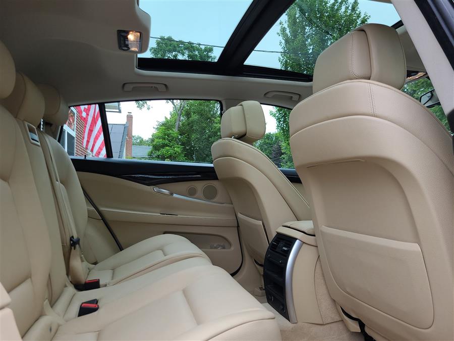 2011 BMW 5 Series Gran Turismo 5dr 550i xDrive Gran Turismo AWD, available for sale in Canton, Connecticut | Lava Motors. Canton, Connecticut 2011 BMW 5 Series Gran Turismo 5dr 550i xDrive Gran Turismo AWD, available for sale in Canton, Connecticut | Lava Motors. Canton, Connecticut