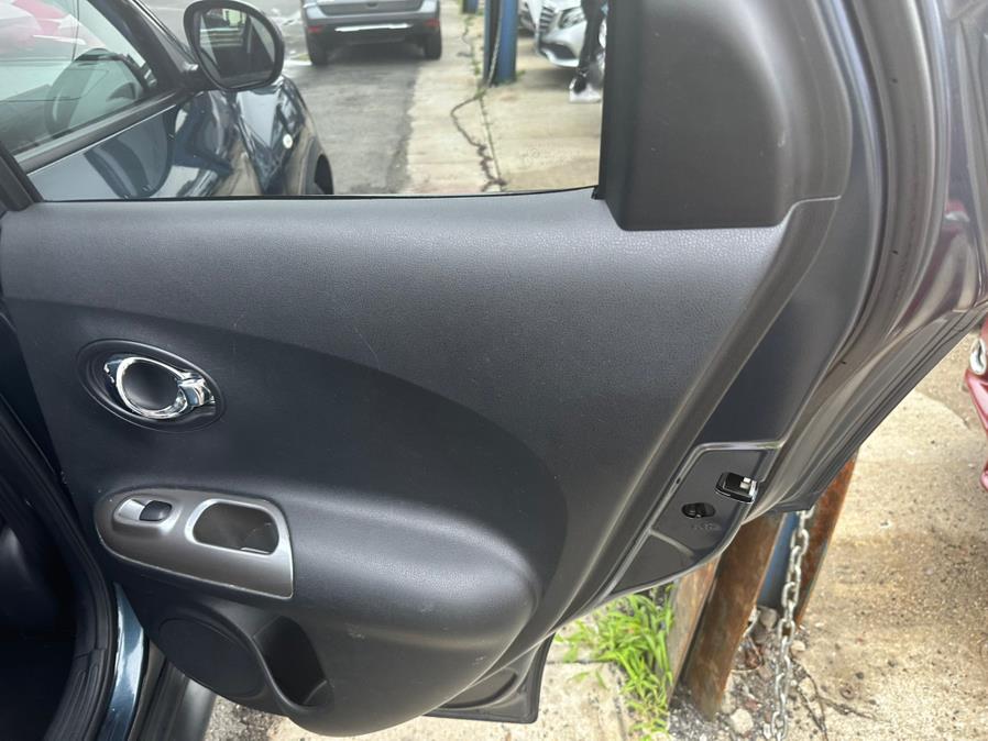 2011 Nissan JUKE 5dr Wgn I4 CVT SL AWD, available for sale in Brooklyn, New York | Brooklyn Auto Mall LLC. Brooklyn, New York 2011 Nissan JUKE 5dr Wgn I4 CVT SL AWD, available for sale in Brooklyn, New York | Brooklyn Auto Mall LLC. Brooklyn, New York