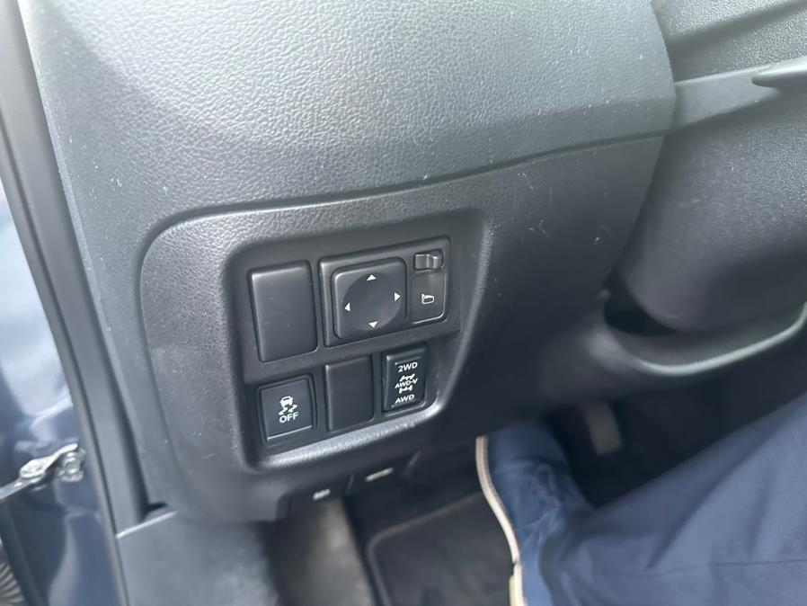 2011 Nissan JUKE 5dr Wgn I4 CVT SL AWD, available for sale in Brooklyn, New York | Brooklyn Auto Mall LLC. Brooklyn, New York 2011 Nissan JUKE 5dr Wgn I4 CVT SL AWD, available for sale in Brooklyn, New York | Brooklyn Auto Mall LLC. Brooklyn, New York