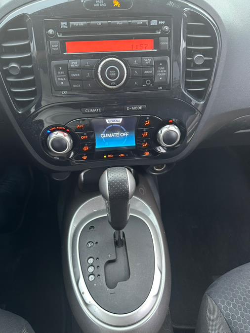 2011 Nissan JUKE 5dr Wgn I4 CVT SL AWD, available for sale in Brooklyn, New York | Brooklyn Auto Mall LLC. Brooklyn, New York 2011 Nissan JUKE 5dr Wgn I4 CVT SL AWD, available for sale in Brooklyn, New York | Brooklyn Auto Mall LLC. Brooklyn, New York