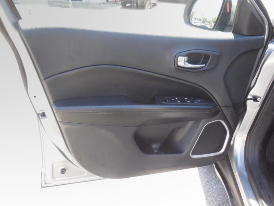 2020 Jeep Compass Limited FWD, available for sale in Hawaiian Gardens, California | Luxe Motors. Hawaiian Gardens, California 2020 Jeep Compass Limited FWD, available for sale in Hawaiian Gardens, California | Luxe Motors. Hawaiian Gardens, California